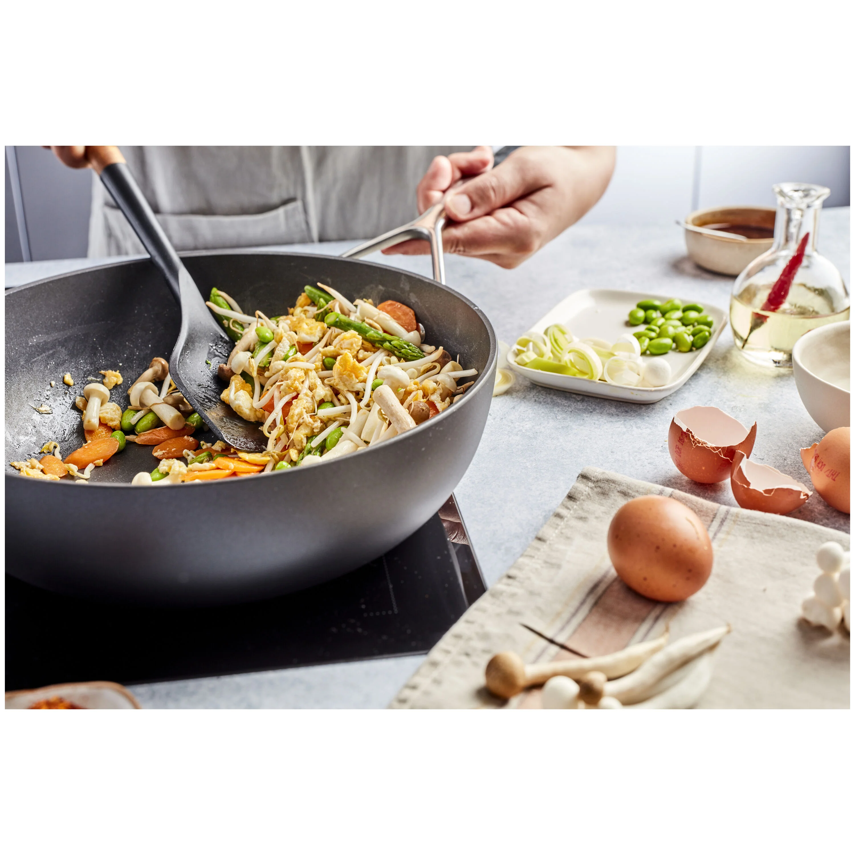 Alu Plus 3, Wok vlakke bodem Duraslide 28 cm, large 7