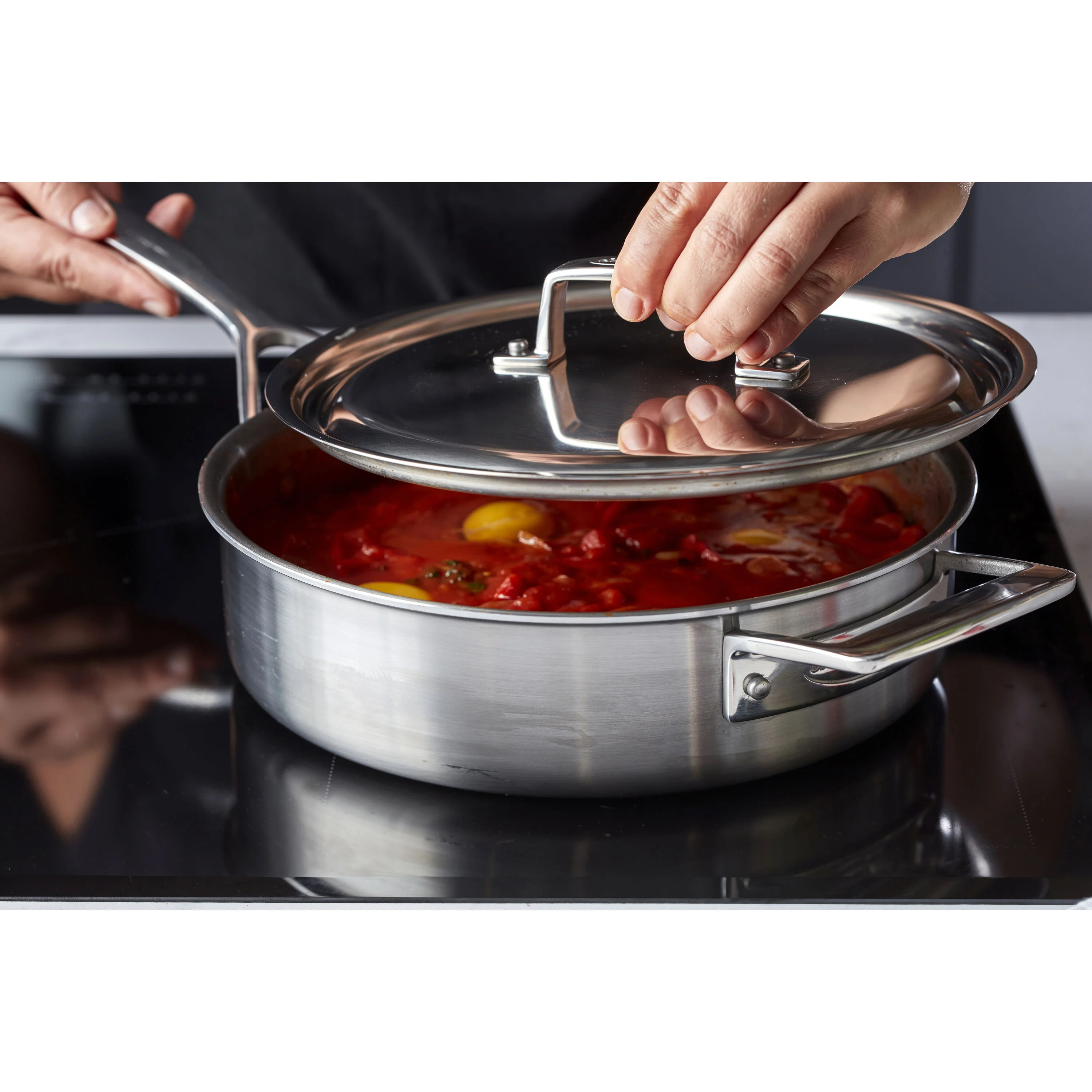 Essential 5, Sauteerpan 24 cm / 2,8 l, large 9